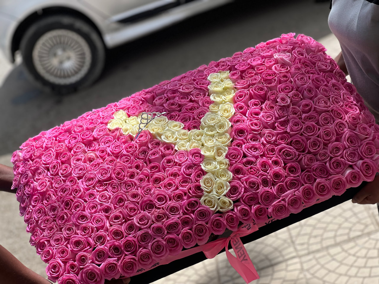 Luxurious Rose Bouquets in Rectangular Boxes